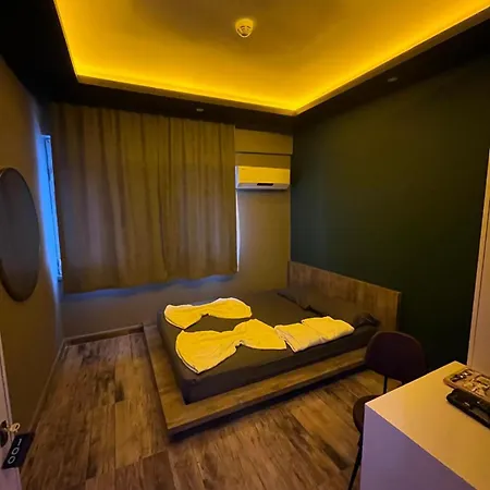Yakamoz Apartment *