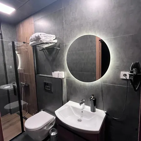 Yakamoz Apartment *
